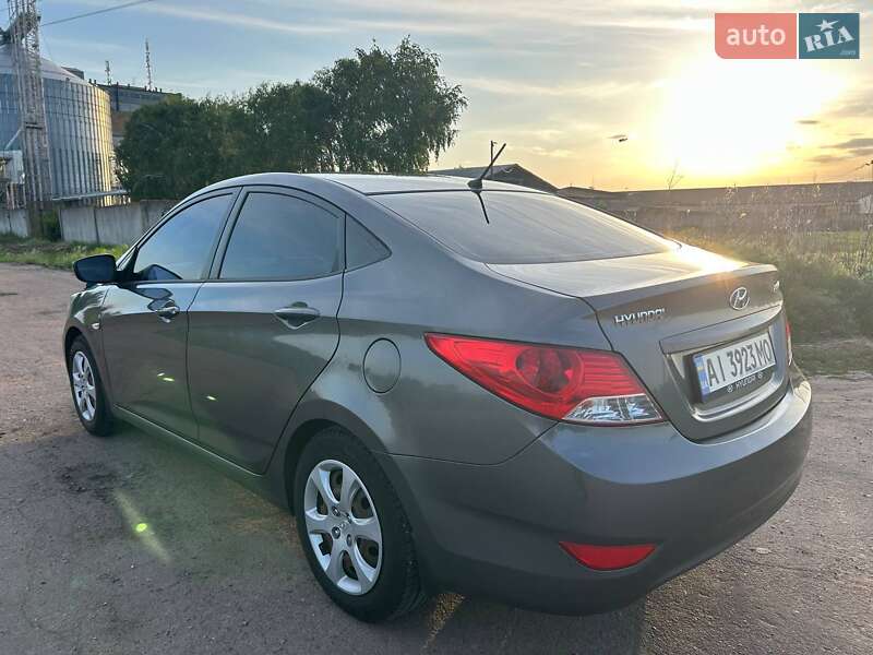 Седан Hyundai Accent 2011 в Києві