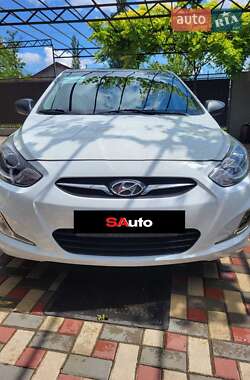 Седан Hyundai Accent 2012 в Болграде