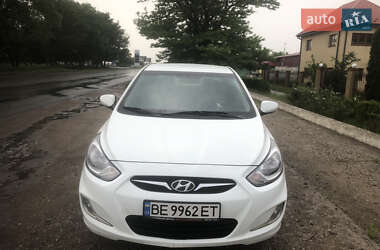 Седан Hyundai Accent 2013 в 