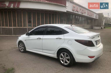 Седан Hyundai Accent 2013 в 