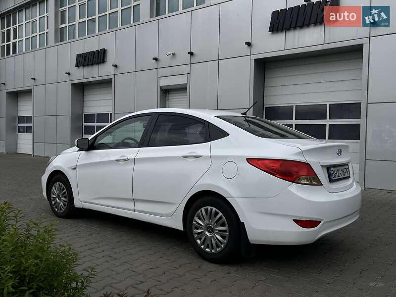 Седан Hyundai Accent 2011 в Одесі