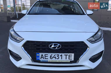 Седан Hyundai Accent 2017 в Кривому Розі
