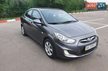 Седан Hyundai Accent 2011 в 