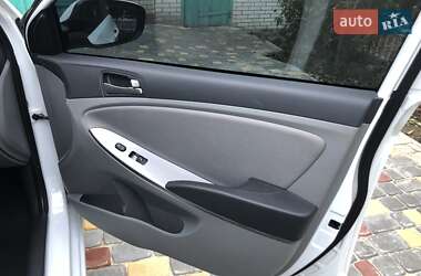 Седан Hyundai Accent 2016 в 