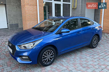 Седан Hyundai Accent 2017 в Киеве