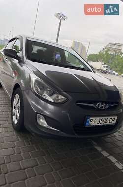 Седан Hyundai Accent 2011 в 