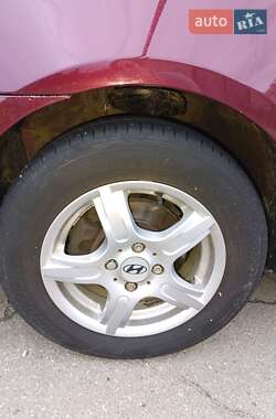 Седан Hyundai Accent 2009 в Лозовой