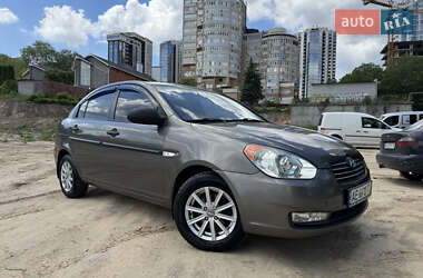 Седан Hyundai Accent 2010 в Дніпрі