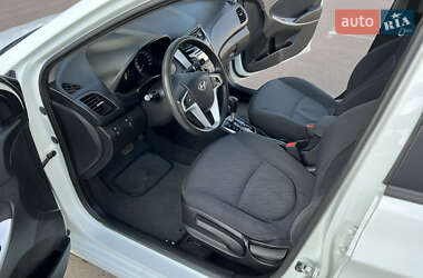 Седан Hyundai Accent 2011 в 