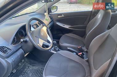 Седан Hyundai Accent 2012 в 