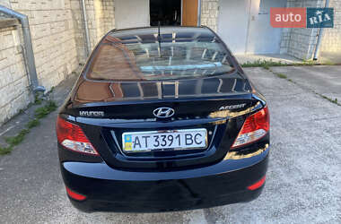 Седан Hyundai Accent 2012 в 