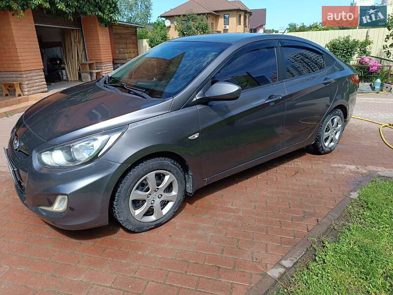 Седан Hyundai Accent 2013 в Броварах