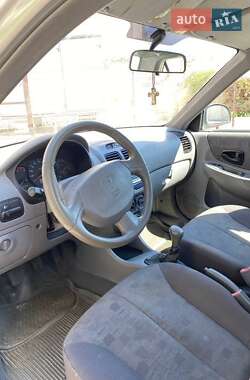 Седан Hyundai Accent 2005 в 