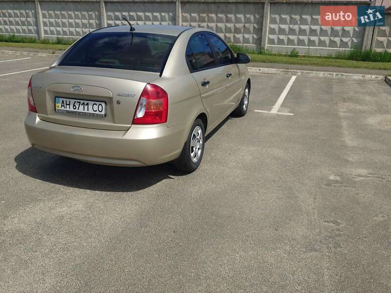 Седан Hyundai Accent 2007 в Малине