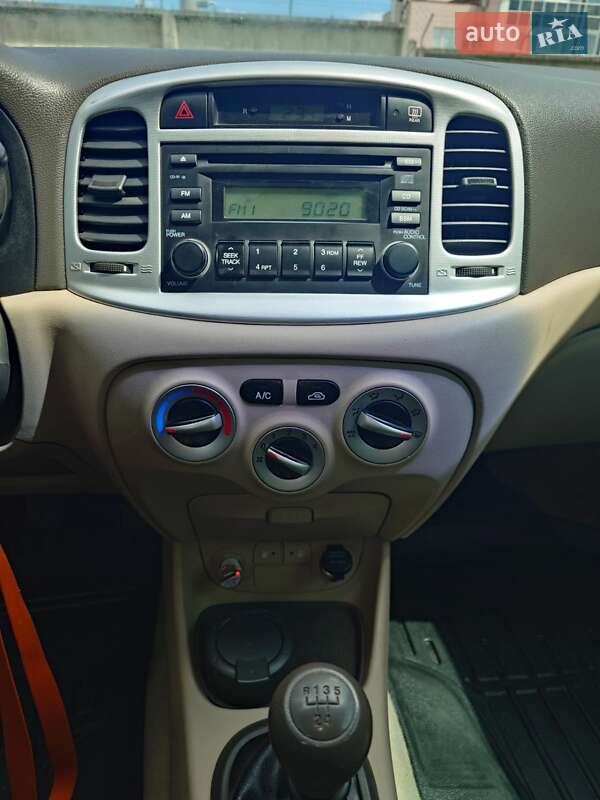 Седан Hyundai Accent 2007 в Малине
