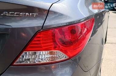 Седан Hyundai Accent 2011 в 