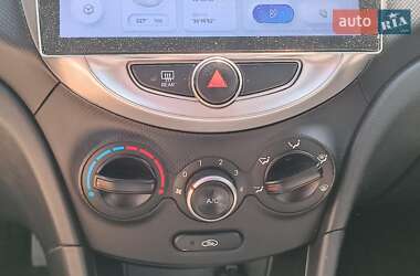Седан Hyundai Accent 2011 в 