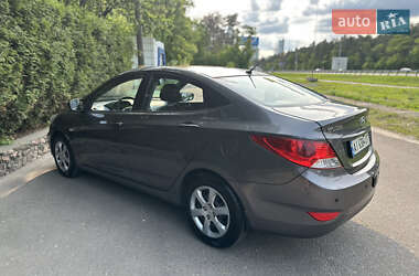 Седан Hyundai Accent 2013 в 