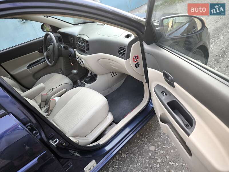 Седан Hyundai Accent 2008 в Дніпрі