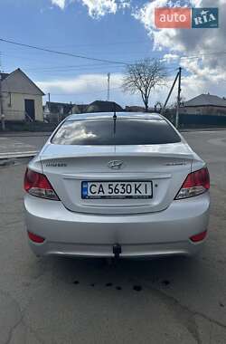 Седан Hyundai Accent 2013 в 