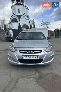 Седан Hyundai Accent 2013 в 