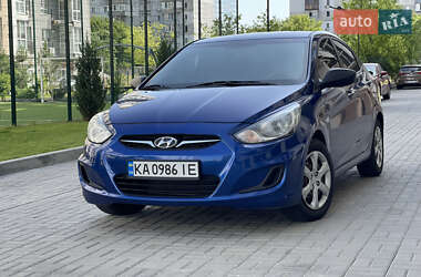 Седан Hyundai Accent 2013 в Дніпрі