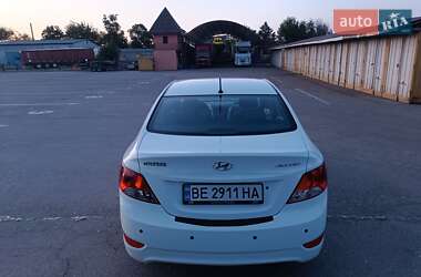 Седан Hyundai Accent 2013 в 