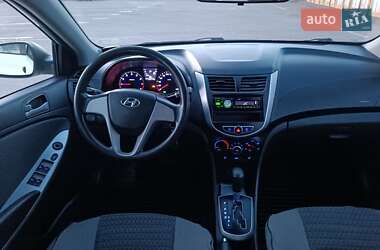 Седан Hyundai Accent 2013 в 