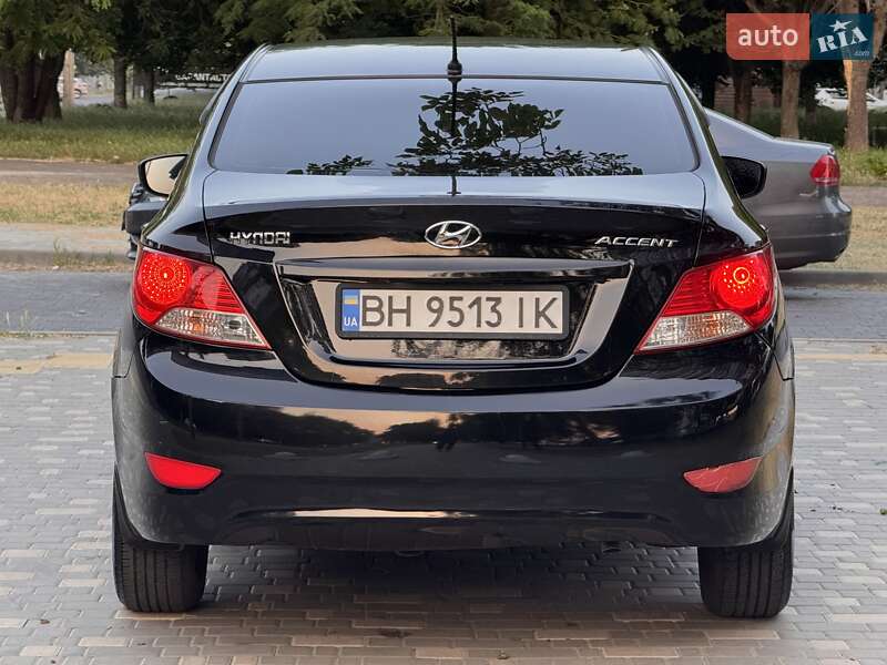 Седан Hyundai Accent 2012 в Одессе