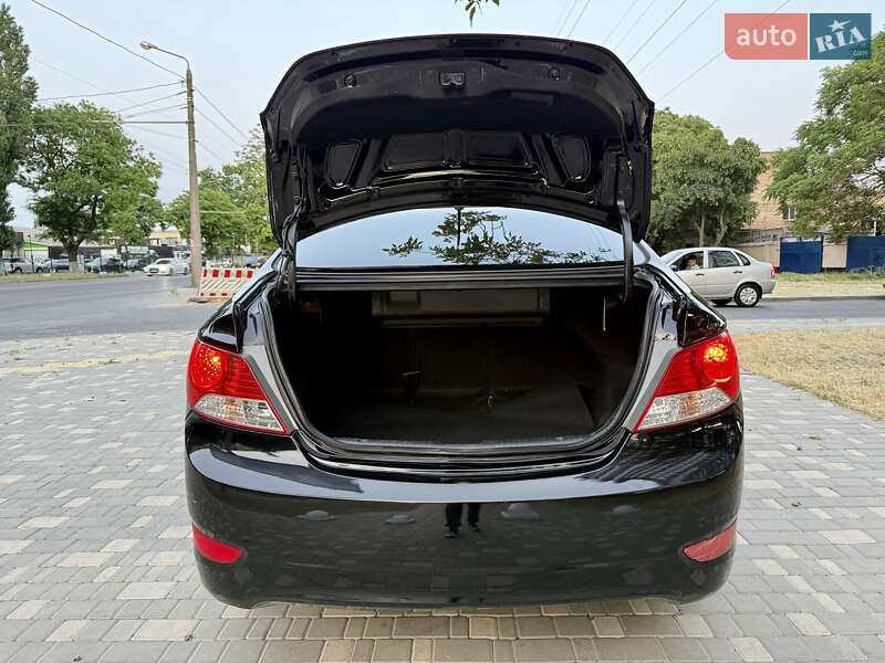 Седан Hyundai Accent 2012 в Одессе