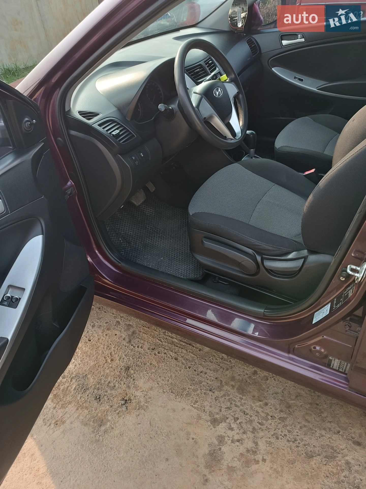 2011 Hyundai Accent - мініатюра 6