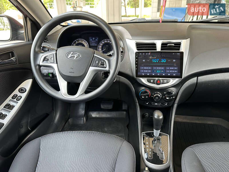 Седан Hyundai Accent 2011 в Дніпрі