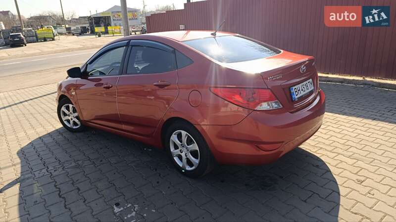 Хэтчбек Hyundai Accent 2013 в Одессе