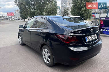 Седан Hyundai Accent 2011 в 