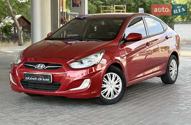 Седан Hyundai Accent 2011 в Николаеве