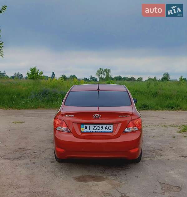 Седан Hyundai Accent 2012 в Киеве
