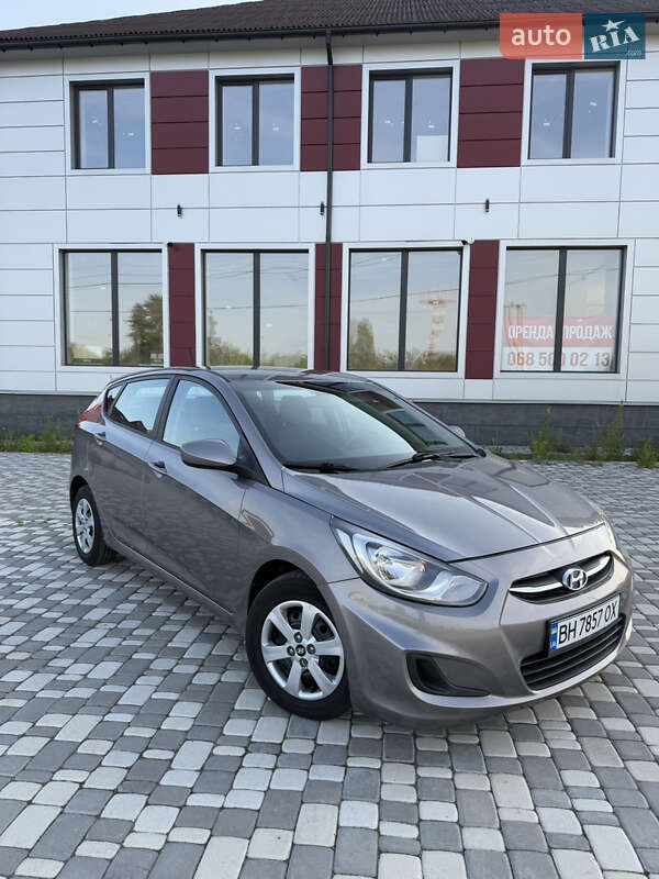 Хэтчбек Hyundai Accent 2017 в 