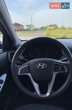 Хэтчбек Hyundai Accent 2017 в 