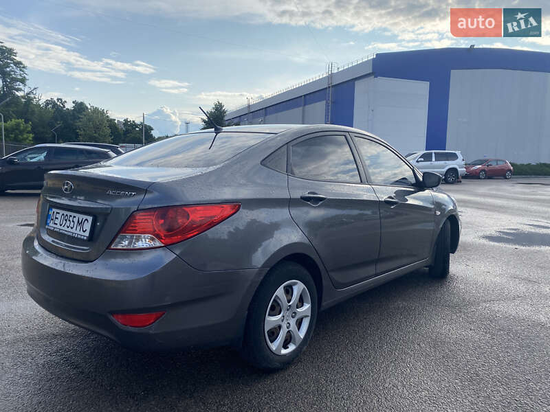 Седан Hyundai Accent 2011 в Днепре фото 4 Седан Hyundai Accent 2011 в Днепре