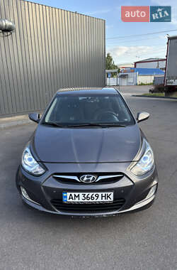 Седан Hyundai Accent 2012 в Житомирі
