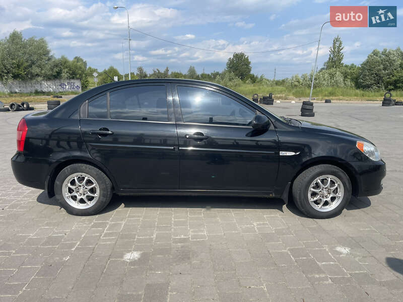 Седан Hyundai Accent 2008 в Львові