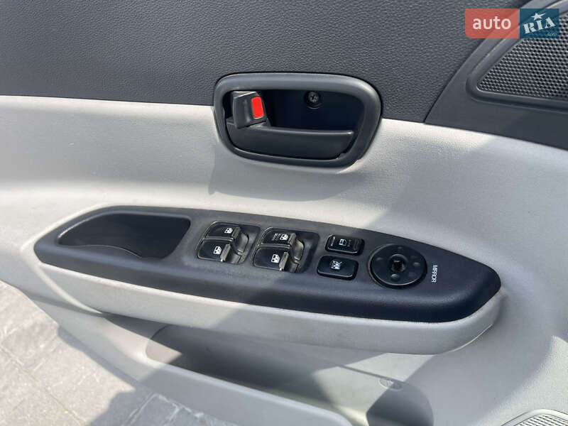 Седан Hyundai Accent 2008 в Львові