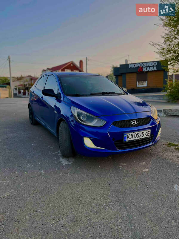 Hyundai Accent 2011