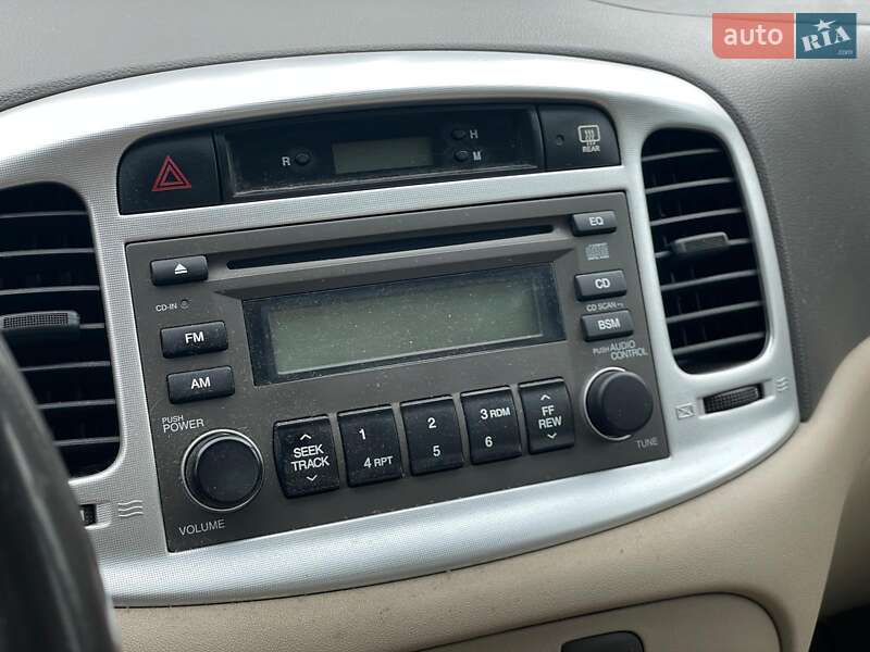 Седан Hyundai Accent 2007 в Киеве
