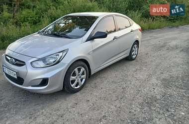 Седан Hyundai Accent 2013 в 