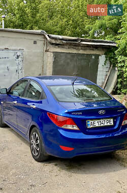 Седан Hyundai Accent 2011 в Каменском