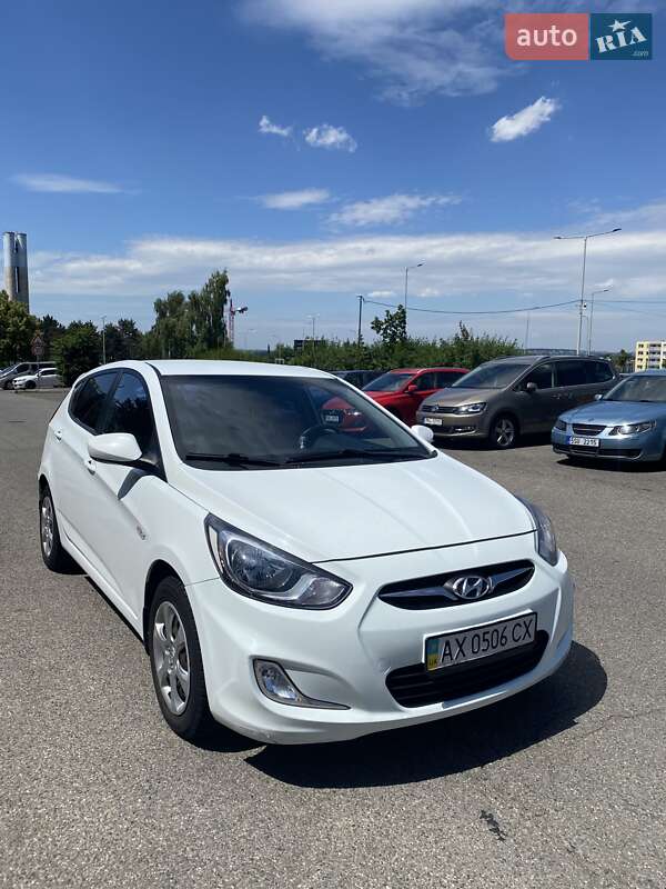 Хетчбек Hyundai Accent 2012 в Харкові