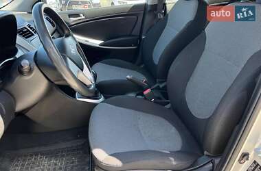 Седан Hyundai Accent 2012 в 