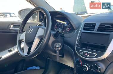 Седан Hyundai Accent 2012 в 