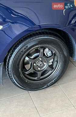 Хэтчбек Hyundai Accent 2008 в 